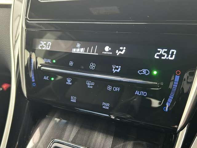 【オートエアコン】車内温度を感知して自動で温度調整をしてくれるのでいつでも快適な車内空間を創り上げます！