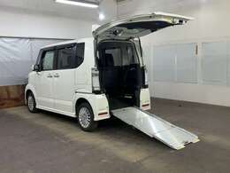 当店は安心のJUメンバーショップ！！JUでの仕入れや下取り車など展示しております☆（JU＝社団法人日本中古自動車販売協会連合会）