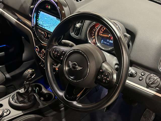 コンセプトは【五感で較べる】。お気軽にスタッフにお尋ね下さい！