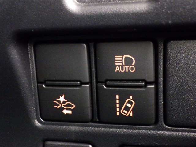 安全装備機能も充実しております。