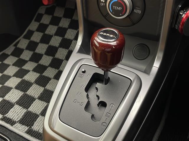 気になる車はお電話やメールで当店にお問い合わせください。なお、お電話での在庫の取り置きはできません。ご来場の際は、商談が重なる事が増えていますので事前に在庫有無をご確認くださいませ。