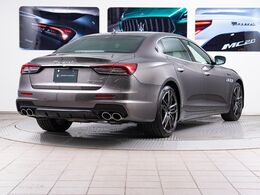 Quattroporte　　Modena430馬力（カタログ値）純正OP総額：2，125，000<span class=