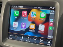 ●Apple　Car　Play：スマホとの有線接続で、ナビ・オーディオ再生などスマホのアプリ機能が画面でも使える便利機能です！