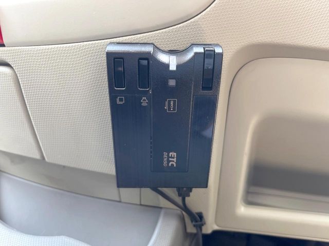 【ETC】高速道路の料金所をストレスなく通過！話題のスポットやサービスエリアに多い「スマートIC」利用時は必須のアイテムです。当店でセットアップを実施、ご納車当日からすぐにご利用いただけます！