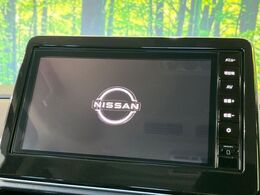 【純正9型ナビ】人気の純正ナビを装備。オーディオ機能も充実しており、Bluetooth接続すればお持ちのスマホやMP3プレイヤーの音楽を再生可能！毎日の運転がさらに楽しくなります！！