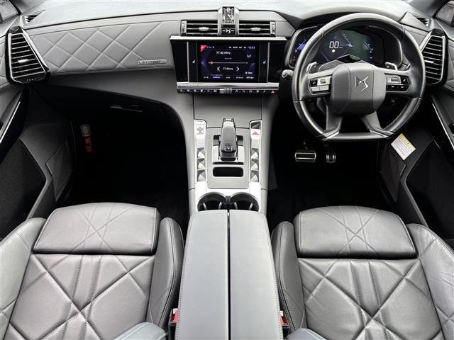 気になる車はお電話やメールでお問い合わせ下さい。なお、お電話での在庫の取り置きはできません。事前に来店のご予約をおススメします。商談が重なる事が増えていますので事前に在庫有無をご確認下さいませ。