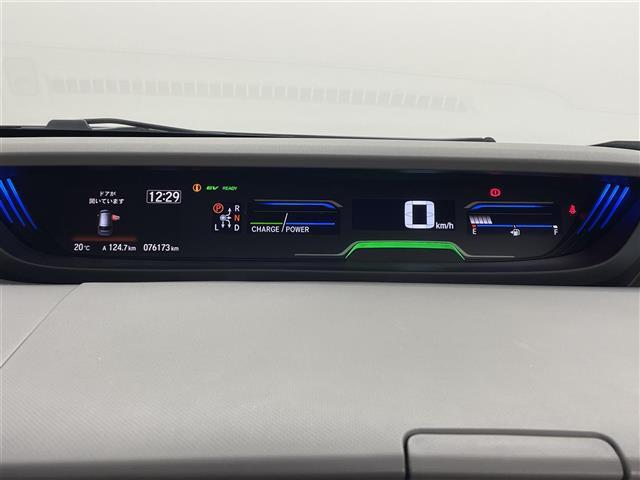 【スピードメーター】メーターがシンプルで見やすく運転しやすいですね！