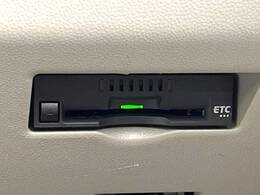 【ETC】高速道路の料金所をストレスなく通過！話題のスポットやサービスエリアに多い「スマートIC」利用時は必須のアイテムです。当店でセットアップを実施、ご納車当日からすぐにご利用いただけます！