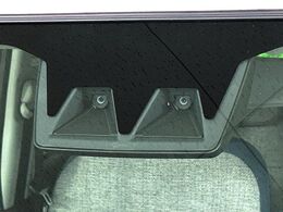 【スマートアシスト】走行中に前方の車両等を認識し、衝突しそうな時は警報とブレーキで衝突回避と被害軽減をアシスト。より安全にドライブをお楽しみいただけます。