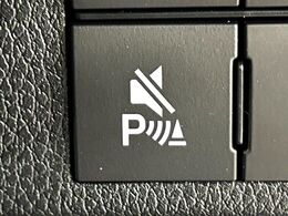 【コーナーセンサー】バンパーに付いたセンサーが障害物を検知！一定の距離に近づくとアラートで教えてくれます♪狭い駐車スペースや車庫入れ時も安心ですね☆