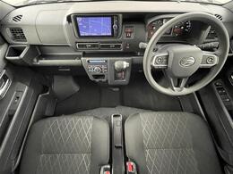 【インパネ全体】全方位で視界が広く、高い目線で運転もしやすいです！