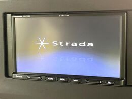 【ナビゲーション】使いやすいナビで目的地までしっかり案内してくれます。各種オーディオ再生機能も充実しており、お車の運転がさらに楽しくなります！！