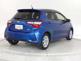 おひとり、恋人、ご友人、ご家族など、少人数でも大人数でもお出かけが楽しめます。この車で楽しいドライビングライフを送りましょう♪