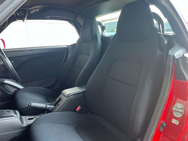 内装ルームクリーニング済みです。しっかりキレイにしておりますので、ぜひお確かめください。納車時にはもう一度キレイにいたしますよ！