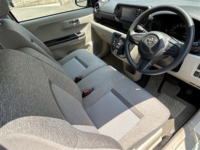 ◆ビルトインETC◆純正フロアマット◆ISOFIX◆プッシュスタート◆電源ソケット×1◆スペアキー×1◆純正車載品・リアワイパー×1・サイドミラーカバー×2◆保証書