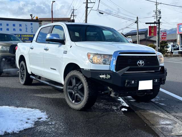 米国トヨタ タンドラ クルーマックス リミテッド 5.7 V8 4WD
