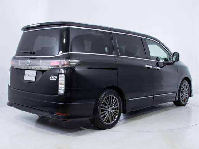 ★ボディーカラーは新車時からの純正色です！色替え車・オールペイント車両ではございません。