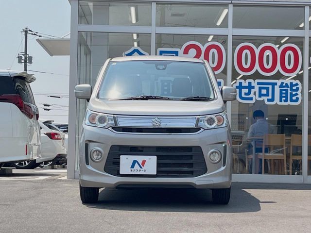 弊社では、全車『修復歴なし』のお車のみ取り扱っております。専任バイヤーによる厳選した仕入れの後、入庫後の車両チェックを行い、ネクステージが認定した高品質な中古車をご提供しております。