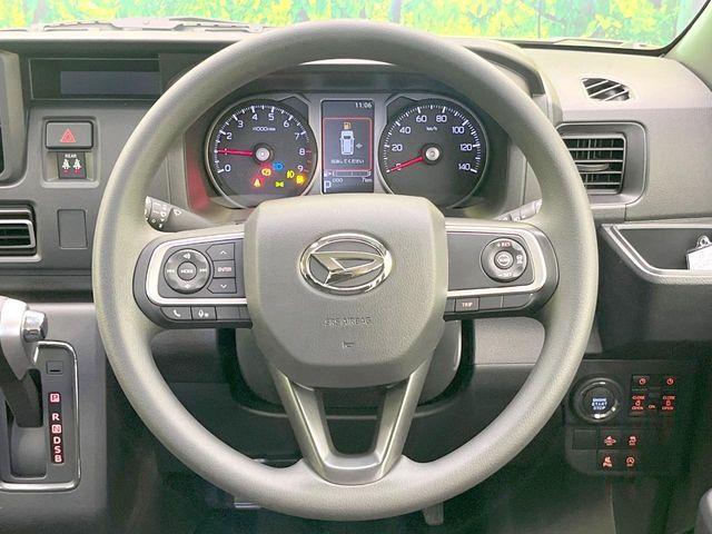 【ステアリングスイッチ】運転中、前方から目線をそらすことなく、オーディオ等の操作が可能な便利機能！安心＆快適なドライブを演出してくれます♪