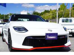 【NISMO専用エアロ】が装備されております。大変スタイリッシュなデザインでございます♪