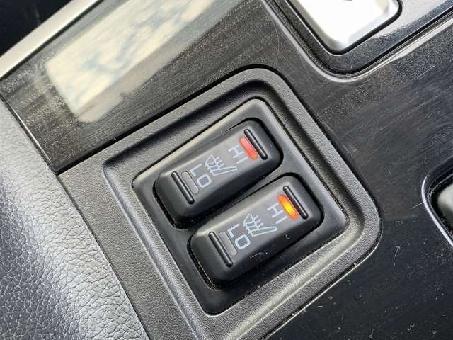 SDナビTV☆Bluetooth☆ETC☆アラウンドビューモニター☆FCM☆LDW☆追従走行☆パドルシフト☆ハーフレザーシート☆パワーシート☆シートヒーター☆ハンドルヒーター☆LEDライト☆試乗OK