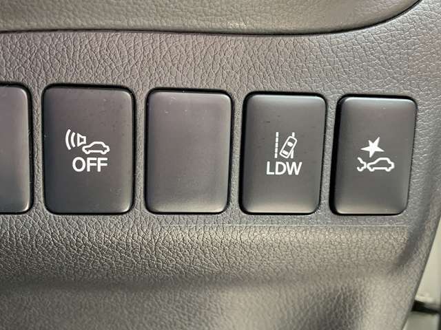 SDナビTV☆Bluetooth☆ETC☆アラウンドビューモニター☆FCM☆LDW☆追従走行☆パドルシフト☆ハーフレザーシート☆パワーシート☆シートヒーター☆ハンドルヒーター☆LEDライト☆試乗OK
