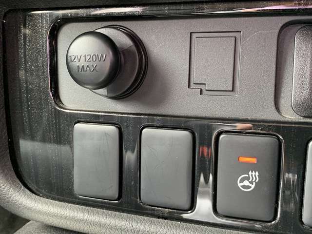 SDナビTV☆Bluetooth☆ETC☆アラウンドビューモニター☆FCM☆LDW☆追従走行☆パドルシフト☆ハーフレザーシート☆パワーシート☆シートヒーター☆ハンドルヒーター☆LEDライト☆試乗OK