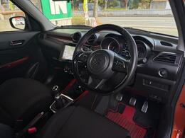 【インパネ全体】全方位で視界が広く、高い目線で運転もしやすいです！