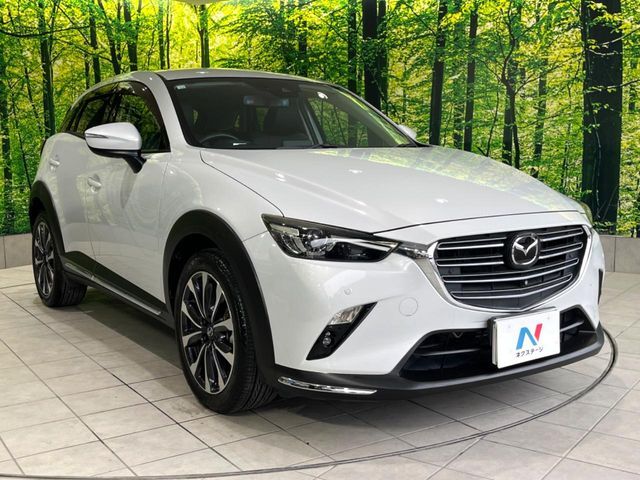 大好評のボディコーティング「弾スプラッシュコート」もご納車までに施工可能。通常のガラスコートと異なる、耐久年数6年の無機質ガラスコーティングが、ボディをキレイな状態に保ってくれます。