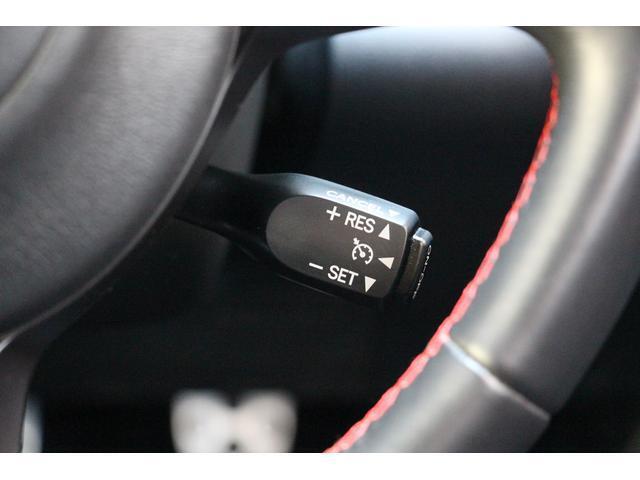 クルーズコントロール。走行時、約30Km/h?約120Km/hの間で設定した速度を自動的にキープ。