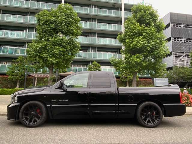 ダッジラム SRT10 (DODGE RAM SRT10) & シボレーSSR (CHEVROLET