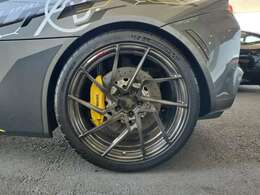 FORGED  F19インチR20インチ ＆APレーシング製4ポッドキャリパー