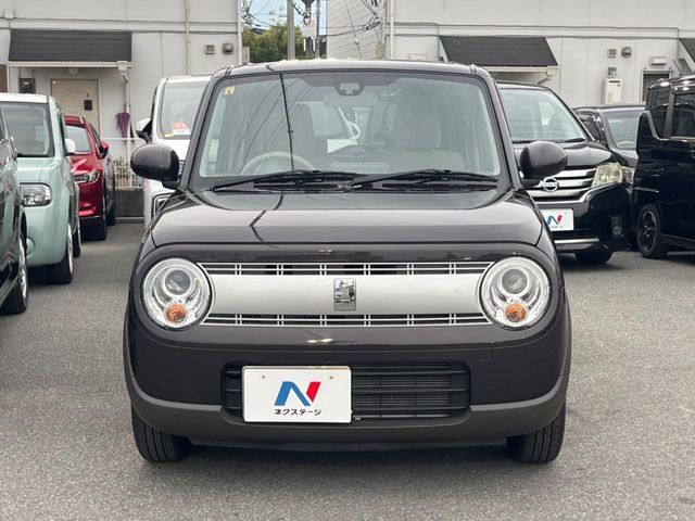 弊社では、全車『修復歴なし』のお車のみ取り扱っております。専任バイヤーによる厳選した仕入れの後、入庫後の車両チェックを行い、ネクステージが認定した高品質な中古車をご提供しております。