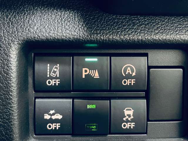 「障害物センサー」　車の後方にぶつかりそうなものがあると知らせてくれます！