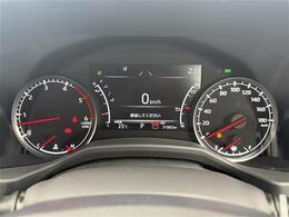 【スピードメーター】『スピードメーター』の画像になります。メーターがシンプルで見やすく運転しやすいですね！