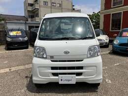 皆様のおかげで10周年迎えることができました。10周年特別セール開催中です。気になるお車がありましたらご連絡ください。きっといい事ありますよ。