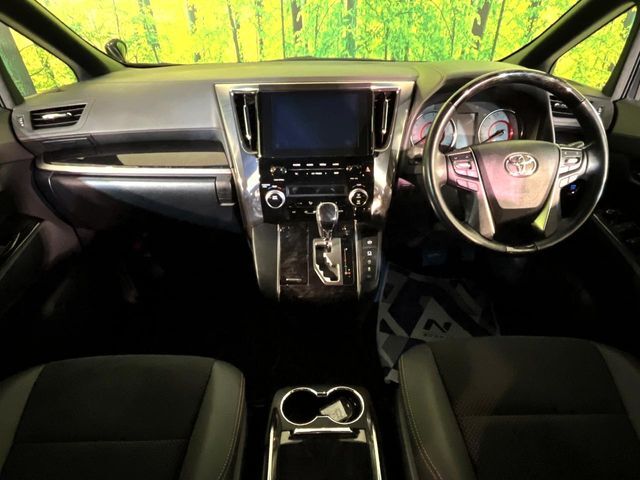 グループ総在庫数約30，000台！！全国の系列店からメーカー・車種問わずご紹介出来るので、あなたにピッタリのお車が見つかるはずです♪まずはお問い合わせ下さい☆