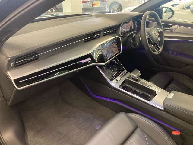 Audi認定中古車Sローン＝車両本体価格の一部を据え置くことで月々のお支払いを軽減。信頼のAudi認定中古車に買い易さとゆとりをご提供します
