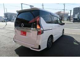 買い取り車両の中から厳選した車だけを販売！市場に出回る前の新鮮なお車です♪