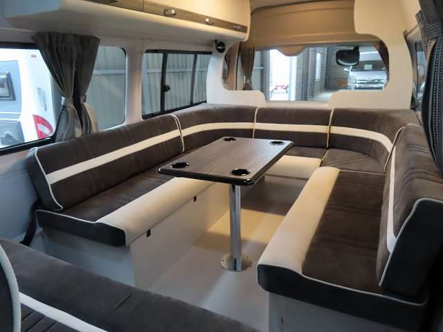 RVランド　ランドワゴンリノ　9名乗車3名就寝　8ナンバーキャンピング登録