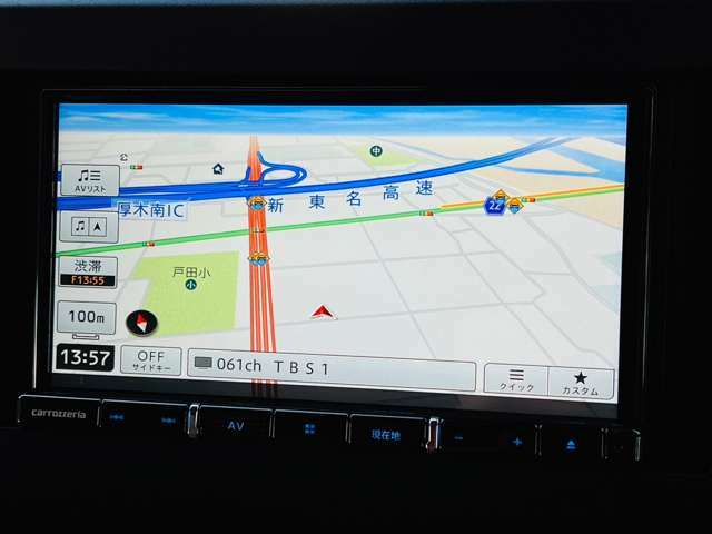 パイオニア製のナビを当社にて取付いたしました！Bluetoothも搭載しておりますので、スマホ内の音楽を車内へ出力可能です！