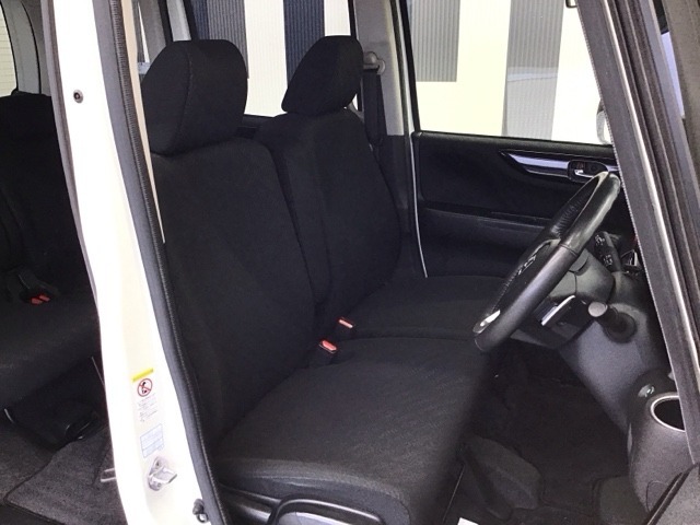 車内は徹底的にクリーニングされているので、快適にお乗りいただけます。