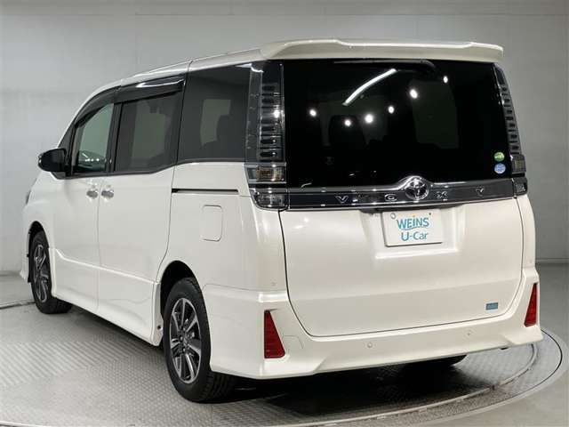 ご購入して頂いた車両は、ご納車前に、しっかり点検・整備してからの、ご納車になります。点検箇所は、エンジンオイル交換・ブレーキ点検・調整・その他を確認の上、ご納車致します。