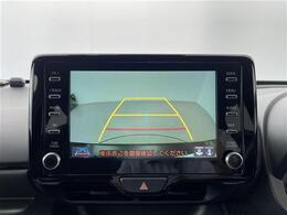 【バックモニター】後ろのカメラの映像をモニターに映し出すことができます！後方の見えない死角や、障害物との距離感をしっかり確認することができます！駐車が苦手な方におすすめです。