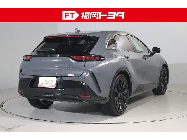 トヨタ認定中古車、評価5。走行距離5万キロ以内で、とてもきれいな状態です。