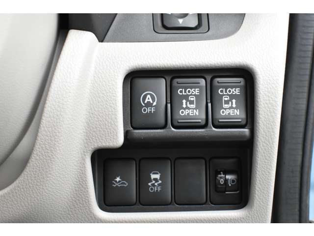 【車を見に行けない】遠方のお客様で現車確認のご来店が難しい場合、ご要望の写真を複数枚撮影し状態などをお知らせすることは可能です。LINEにてSDエルベ公式アカウントを通じてお客様とやり取りさせて頂きます。