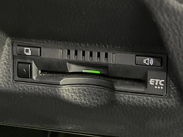 【ETC】高速道路の料金所をストレスなく通過！話題のスポットやサービスエリアに多い「スマートIC」利用時は必須のアイテムです。当店でセットアップを実施、ご納車当日からすぐにご利用いただけます！