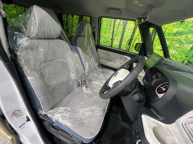 運転席シート廻りは使用感も少なく、良好な状態となっています。丁寧に使われていたことがよくわかりますね。