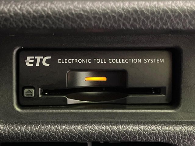 【ETC】高速道路の料金所をストレスなく通過！話題のスポットやサービスエリアに多い「スマートIC」利用時は必須のアイテムです。当店でセットアップを実施、ご納車当日からすぐにご利用いただけます！