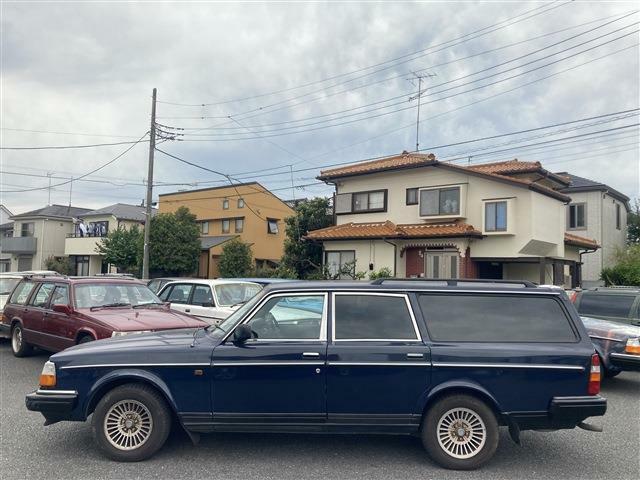 納車整備が一通り完了した後、すぐに納車するのではなく、一旦スタッフにより試乗を行い、問題がなければ納車日をご相談させていただく流れとなります。